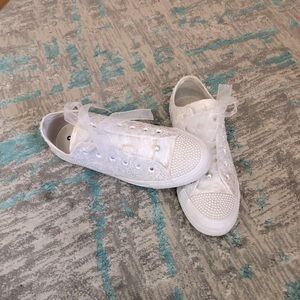 Bride Converse
